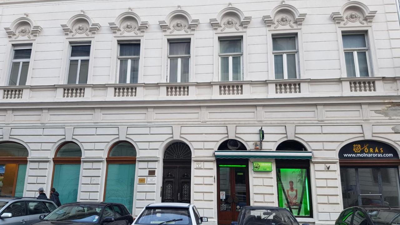 Boutique Ii. Leilighet Eger Eksteriør bilde